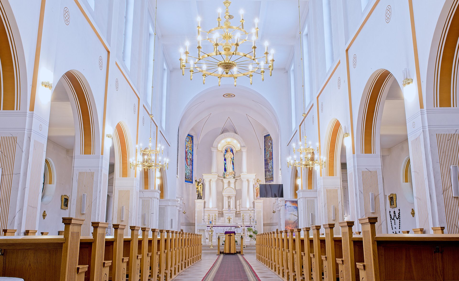 Parafia Żychcice nawa główna